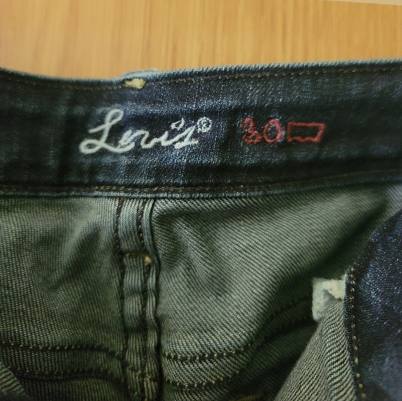 Rare Levi's Jeans - Picture 2 of 7